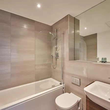 Five Ways Pet-friendly 1bed With Parking, Monthly Welcome Apartment Birmingham