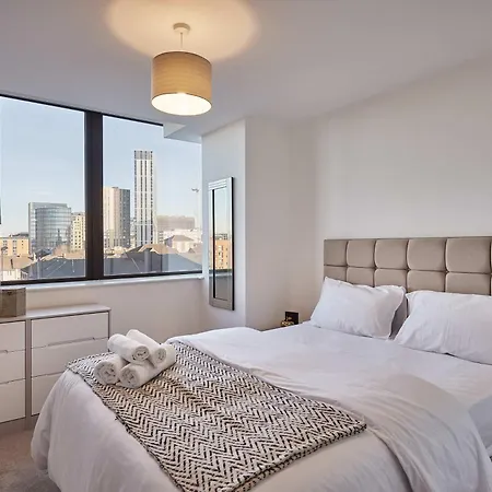 Apartment Five Ways Pet-friendly 1bed With Parking, Monthly Welcome *